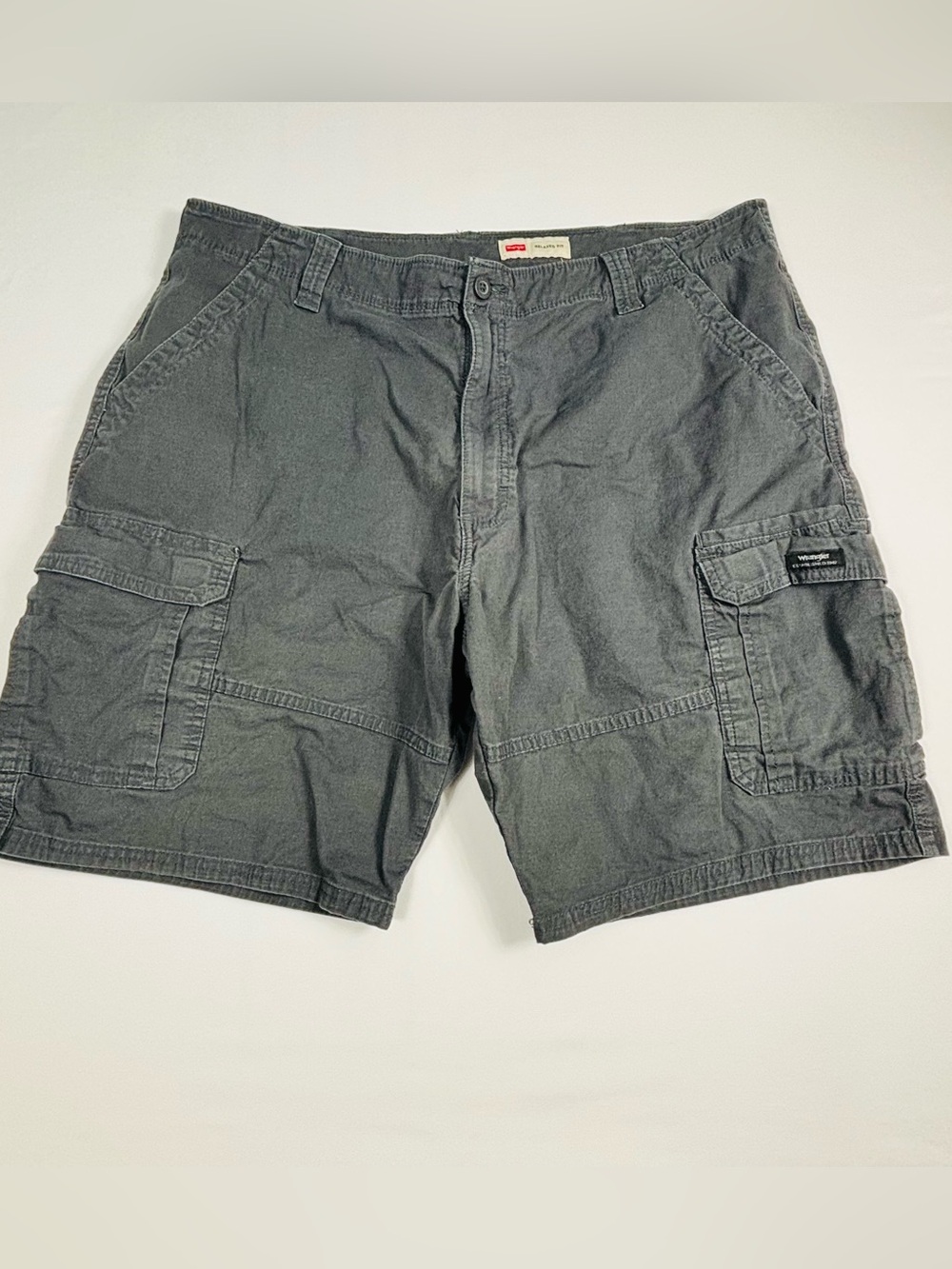 Wrangler Men's Gray Cargo Shorts M596